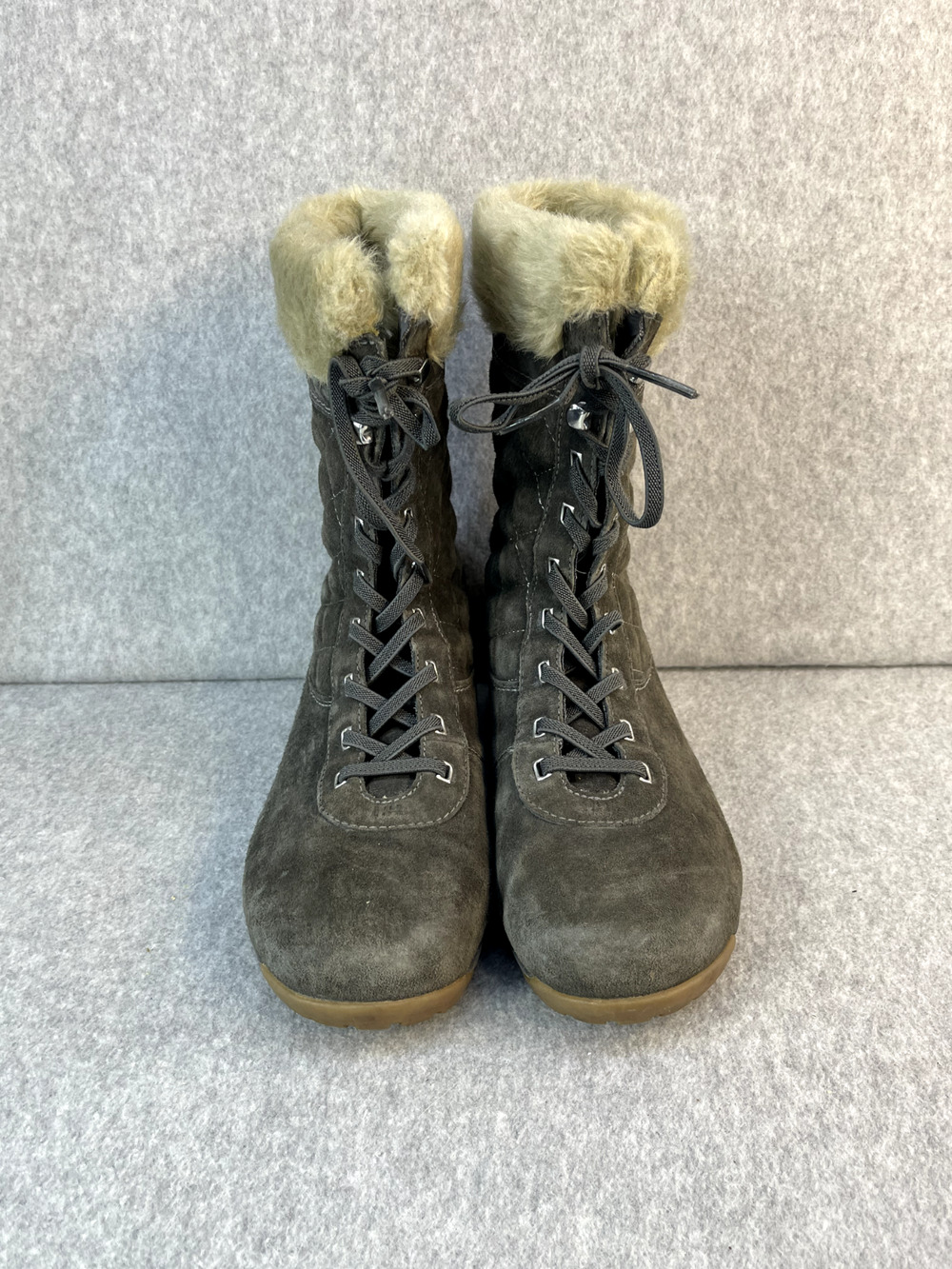 Helly Hansen Gray Suede Leather Quilted Faux Fur Lined Lace Up Boots sz 7
